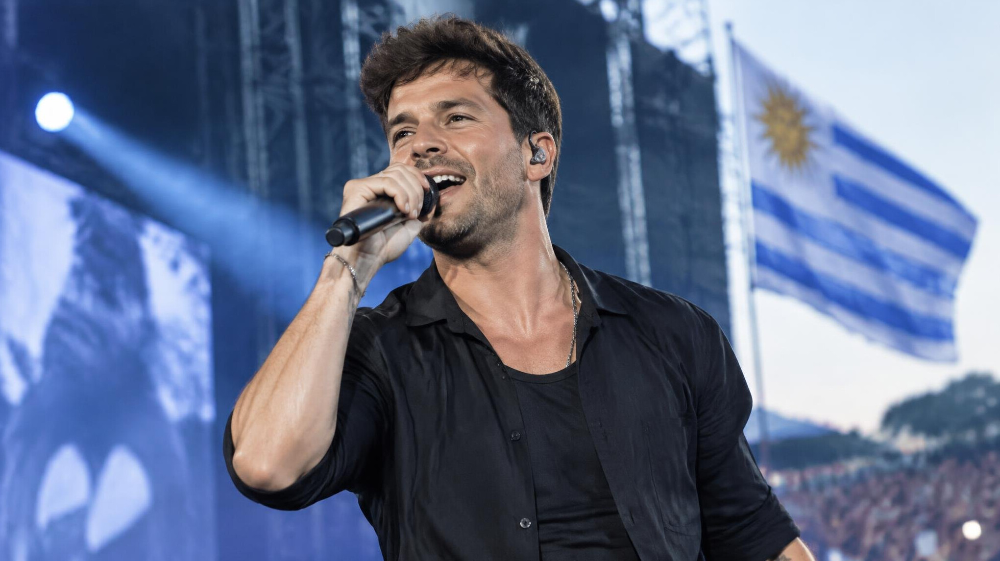 uruguayan celebrity on stage